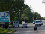 В четверг днем микроавтобус "ГАЗель" выехал из банка в Гагре