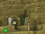 Доступ к остальным пирамидам комплекса, в музей "Солнечной ладьи", а также к Сфинксу, осуществляется в обычном режиме