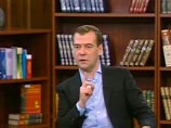Медведев пообещал поспособствовать свободной золотодобыче Медведев пообещал поспособствовать свободной золотодобыче