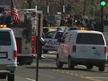 По информации местных телеканалов, выстрелы были слышны в районе между резиденцией президента США и монументом Вашингтона