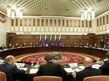 Партия власти предложит "прозрачную и понятную схему" финансирования регионов по объявленной Медведевым "децентрализации" бюджета