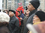 В минувшее воскресенье жители Приморского района вышли на митинг против строительства многоэтажных домов на улице Маршала Новикова у озера Долгое