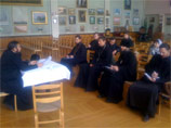 В Волгоградской епархии священникам рекомендовали пить чай и ходить в кино с прихожанами