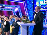 Юбилейная игра КВН, посвященная 50-летию Клуба веселых и находчивых, была показана вчера по белорусскому телеканалу ОНТ через несколько часов после выхода на Первом российском канале в отцензурированном виде