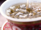 Китаец собирается производить самый дорогой чай в мире - из фекалий панды
