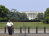 Две пули нашли на территории резиденции Обамы: одна пробила стекло