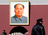 Китаец поджег себя на площади Тяньаньмэнь под портретом Мао - турист снял на фото