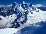 Верховный суд Швейцарии разрешил штрафовать туристов, путешествующих по Альпам в голом виде