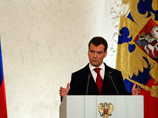 Первое послание Медведева, оглашенное после войны с Грузией и в период финансового кризиса, содержало заявления об увеличении сроков полномочий президента и Госдумы, а также предложения политической реформы
