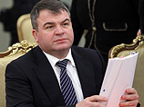 Министр обороны Сердюков увольняет давнего соратника, поспорившего с ним из-за денег, узнала пресса