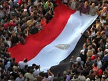 На площади Тахрир в центре столицы во вторник по призыву десятков молодежных партий и движений проходит акция "Спасем отечество!" - она собрала уже порядка 50 тысяч человек