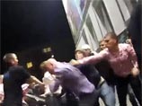 Скандальные бойцы "Витязя" приняли участие в уличной драке (ВИДЕО) Скандальные бойцы "Витязя" приняли участие в уличной драке (ВИДЕО)