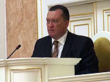 Спикер городского заксобрания Вадим Тюльпанов сообщил со своей стороны, что законопроект вызвал дискуссии среди депутатов, в частности, они не сходятся в размере штрафов и намерены обсудить это еще раз на совете фракций Спикер городского заксобрания Вадим Тюльпанов сообщил со своей стороны, что законопроект вызвал дискуссии среди депутатов, в частности, они не сходятся в размере штрафов и намерены обсудить это еще раз на совете фракций
