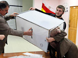 Противоречивая информация приходит из Южной Осетии, где в минувшее воскресенье состоялся второй тур президентских выборов