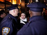 В Нью-Йорке арестованы объявившие голодовку активисты движения "Оккупируй Уолл-стрит" В Нью-Йорке арестованы объявившие голодовку активисты движения "Оккупируй Уолл-стрит"