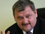 В Москве памятник Кадырову-старшему осквернили с помощью мертвых свиней В Москве памятник Кадырову-старшему осквернили с помощью мертвых свиней