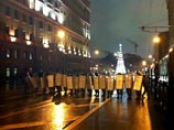 В день выборов в Кронштадте пытались учинить массовый погром ларьков с символикой ЕР В день выборов в Кронштадте пытались учинить массовый погром ларьков с символикой ЕР