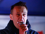 Одного из лидеров "Солидарности" Илью Яшина и оппозиционного блоггера Алексея Навального, задержанных накануне вечером на акции протеста "Против несправедливых выборов" в центре Москвы, ночью перевезли из ОВД "Северное Измайлово" в ОВД "Китай-город"