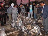Самый крупный теракт произошел в городе Хилла недалеко от Багдада, где в толпе во время празднования важного для мусульман-шиитов дня - Ашуры - взорвался автомобиль