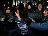 Протесты в Москве уронили фондовые индексы, полиция "разогнала" курс рубля