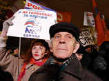 Медведев из Праги: Митинги - проявление демократии, но проводить их нужно в соответствии с законом