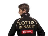 Команда "Формулы-1" Lotus Renault отказалась от услуг Виталия Петрова