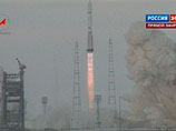 Ракета-носитель "Протон-М" с российским спутником-ретранслятором "Луч-5А" и израильским спутником связи AMOS-5 стартовала с космодрома Байконур