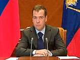 Президент РФ Дмитрий Медведев отреагировал на вчерашние митинги протеста, прошедшие более чем в 100 городах в России и за рубежом