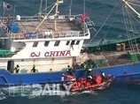 Китайские рыбаки-браконьеры зарезали одного южнокорейского пограничника и одного ранили Китайские рыбаки-браконьеры зарезали одного южнокорейского пограничника и одного ранили