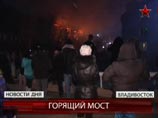 Пожар на строящемся к саммиту АТЭС мосту во Владивостоке потушен Пожар на строящемся к саммиту АТЭС мосту во Владивостоке потушен