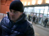 Когда же разоблачители с камерой после сообщения, что в метро стоят еще две такие же группы, направились туда, к ним бросился мужчина, говорящий с кавказским акцентом