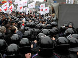 Сторонники Тимошенко пошли на штурм здания Аппеляционного суда