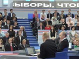 Владимир Путин в десятый раз вышел в традиционный прямой эфир, чтобы ответить на вопросы россиян Владимир Путин в десятый раз вышел в традиционный прямой эфир, чтобы ответить на вопросы россиян
