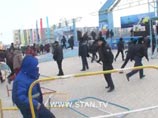Противостояние между бастующими нефтянниками казахстанского города Жанаозен (Мангистауская область, юго-западе республики) и властями в пятницу вылились в массовые беспорядки, участие в которых приняли более тысячи человек