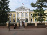В Поволжье суд смягчил вдвое наказание преподавателю вуза, укравшему 60 чертежей изобретателя XVIII века Кулибина В Поволжье суд смягчил вдвое наказание преподавателю вуза, укравшему 60 чертежей изобретателя XVIII века Кулибина
