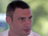 Украинский боксер, чемпион мира по версии WBC, лидер партии "УДАР" Виталий Кличко заявил о готовности завершить спортивную карьеру ради того, чтобы полностью посвятить себя политике Украинский боксер, чемпион мира по версии WBC, лидер партии "УДАР" Виталий Кличко заявил о готовности завершить спортивную карьеру ради того, чтобы полностью посвятить себя политике