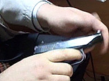 По сведениям, полученным из неофициальных источников, несколько выстрелов были произведены с близкого расстояния из травматического пистолета По сведениям, полученным из неофициальных источников, несколько выстрелов были произведены с близкого расстояния из травматического пистолета