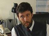 Другой член оргкомитета, журналист Сергей Пархоменко пообещал: "Сцена будет строиться большая, поистине грандиозная, а не такая, как обычно бывает на митингах". Эта сцена, по замыслу организаторов, должна стать центром субботнего митинга Другой член оргкомитета, журналист Сергей Пархоменко пообещал: "Сцена будет строиться большая, поистине грандиозная, а не такая, как обычно бывает на митингах". Эта сцена, по замыслу организаторов, должна стать центром субботнего митинга