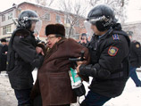 Режим ЧП в казахском Жанаозене продлится еще 18 дней. Родственники задержанных заявили о пытках