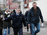 Навальный и Яшин вышли на свободу после 15 суток ареста и рассказали об отсидке (ВИДЕО) Навальный и Яшин вышли на свободу после 15 суток ареста и рассказали об отсидке (ВИДЕО)