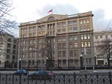 После выборов Медведеву пришлось срочно менять Послание парламенту: главной темой может стать идея Путина После выборов Медведеву пришлось срочно менять Послание парламенту: главной темой может стать идея Путина