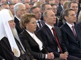 Объявленная Медведевым политическая реформа смутила СМИ и экспертов: тандем просто стремится "удержать власть" Объявленная Медведевым политическая реформа смутила СМИ и экспертов: тандем просто стремится "удержать власть"