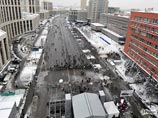 Москвичи собираются на митинг протеста на проспекте Академика Сахарова. В районе проведения митинга "За честные выборы" усилены меры безопасности Москвичи собираются на митинг протеста на проспекте Академика Сахарова. В районе проведения митинга "За честные выборы" усилены меры безопасности