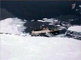 Два корабля, идущие на помощь терпящему бедствие у берегов Антарктиды российскому судну "Спарта", доберутся к месту аварии 25 декабря. Об этом сообщили сегодня в центре координации спасательных операций Новой Зеландии