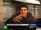 Сам Криворученко сообщил накануне, что благодаря выделенным стройматериалам - в частности, нескольким листам шифера - он в субботу самостоятельно с сыном и другом залатал крышу дома