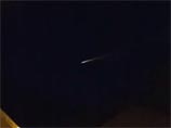 В канун католического Рождества жители Западной Европы наблюдали в вечернем небе редкое явление. Среди звезд, недалеко от Венеры, медленно летел яркий объект, за которым тянулся светящийся хвост - внешне это было очень похоже на комету