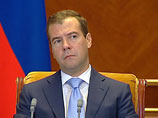 Таким образом сенаторы, в ведении которых находится утверждение изменения границ между субъектами федерации, начали реализовывать идею президента Дмитрия Медведева