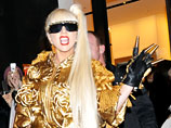Американская эпатажная поп-дива Lady Gaga второй год подряд возглавляет рейтинг знаменитостей, принимающих наиболее активное участие в благотворительной деятельности, составляемый некоммерческой организацией DoSomething.org