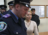 Бывшего премьер-министра Украины Юлию Тимошенко, осужденную в октябре на 7 лет тюрьмы за подписание газовых контрактов с РФ, как и подозревали ее сторонники, в пятницу рано утром действительно этапировали из киевского СИЗО в колонию