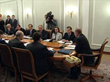 Путин расхвалил "Внешэкономбанк" и заявил, что у России есть надежные экономические проекты Путин расхвалил "Внешэкономбанк" и заявил, что у России есть надежные экономические проекты